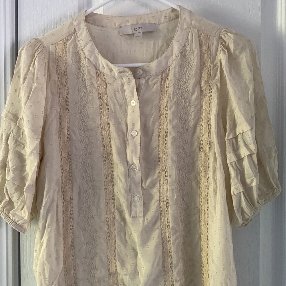 Loft ivory Swiss Dots embroidered‎ blouse XS bohemian puffy sleeves Victorian